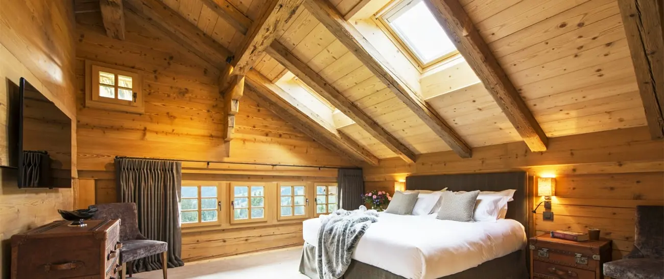 Чем обработать мансарду деревянного дома